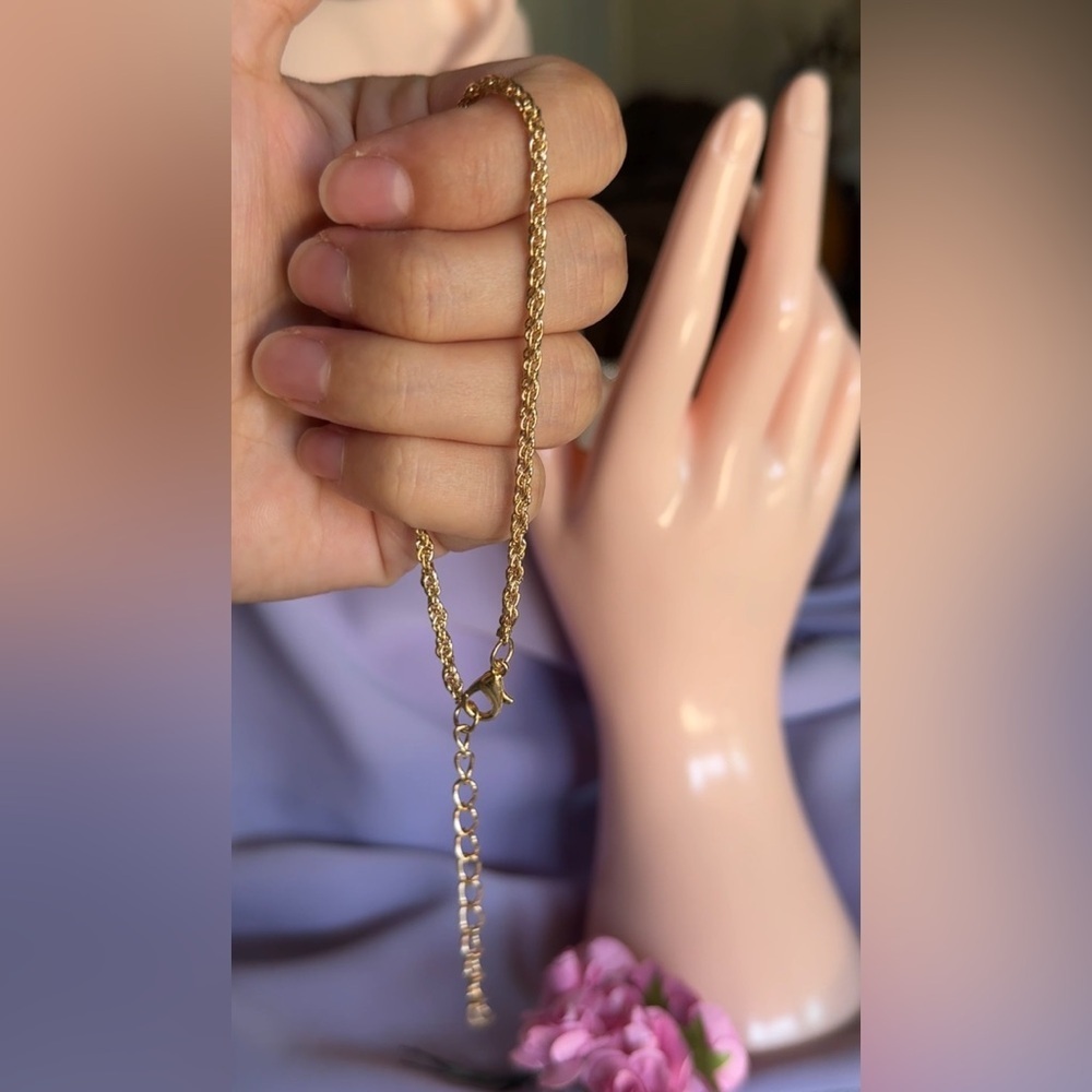Classic Gold Tone Chain Bracelet